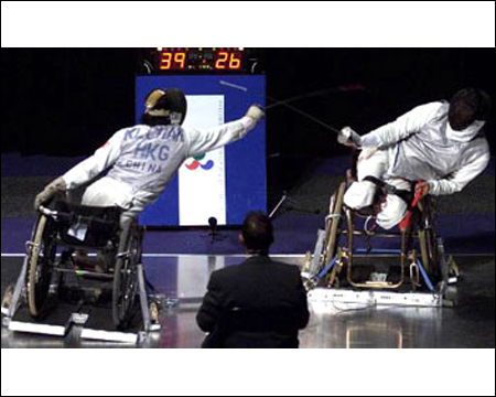 SPORTS > FENCING